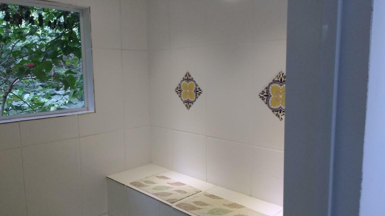 Rosa Amarela Sao Pedro da Serra (Rio de Janeiro) Bagian luar foto